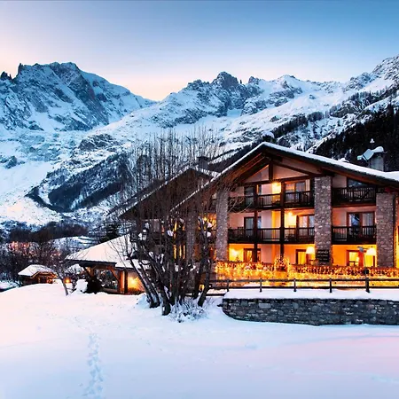 De La Maison Hotel